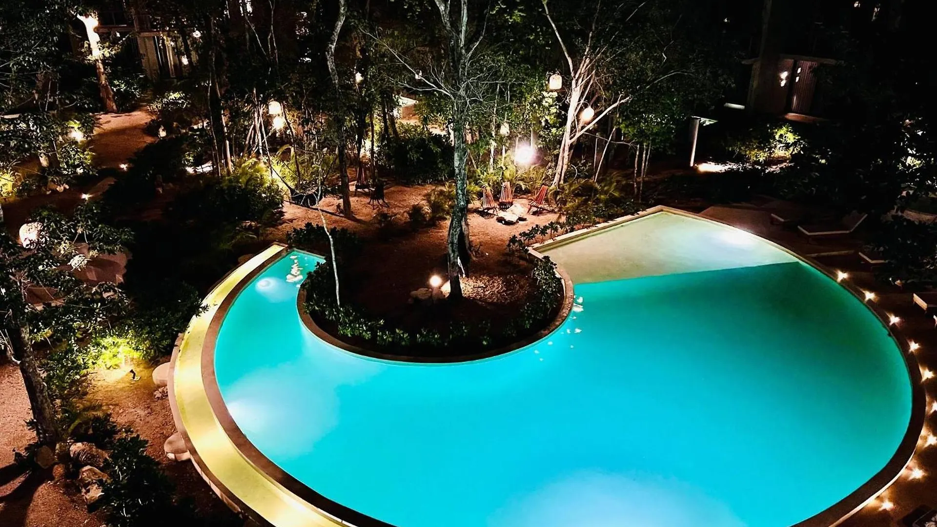 403 Seremonia Selva Private Pool New Apartment King Bed Wifi Tulum 0*,  Mexico